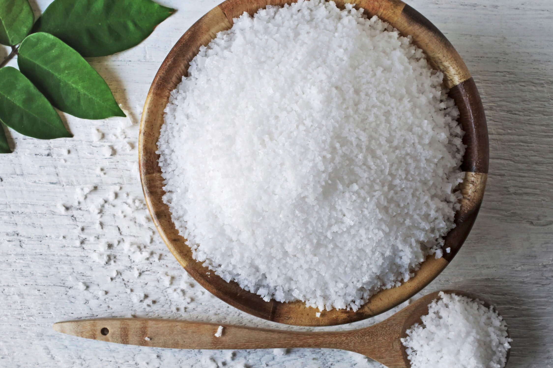 How To Use The Virtues Of Epsom Salt For Its Beauty? Tips & Recipes